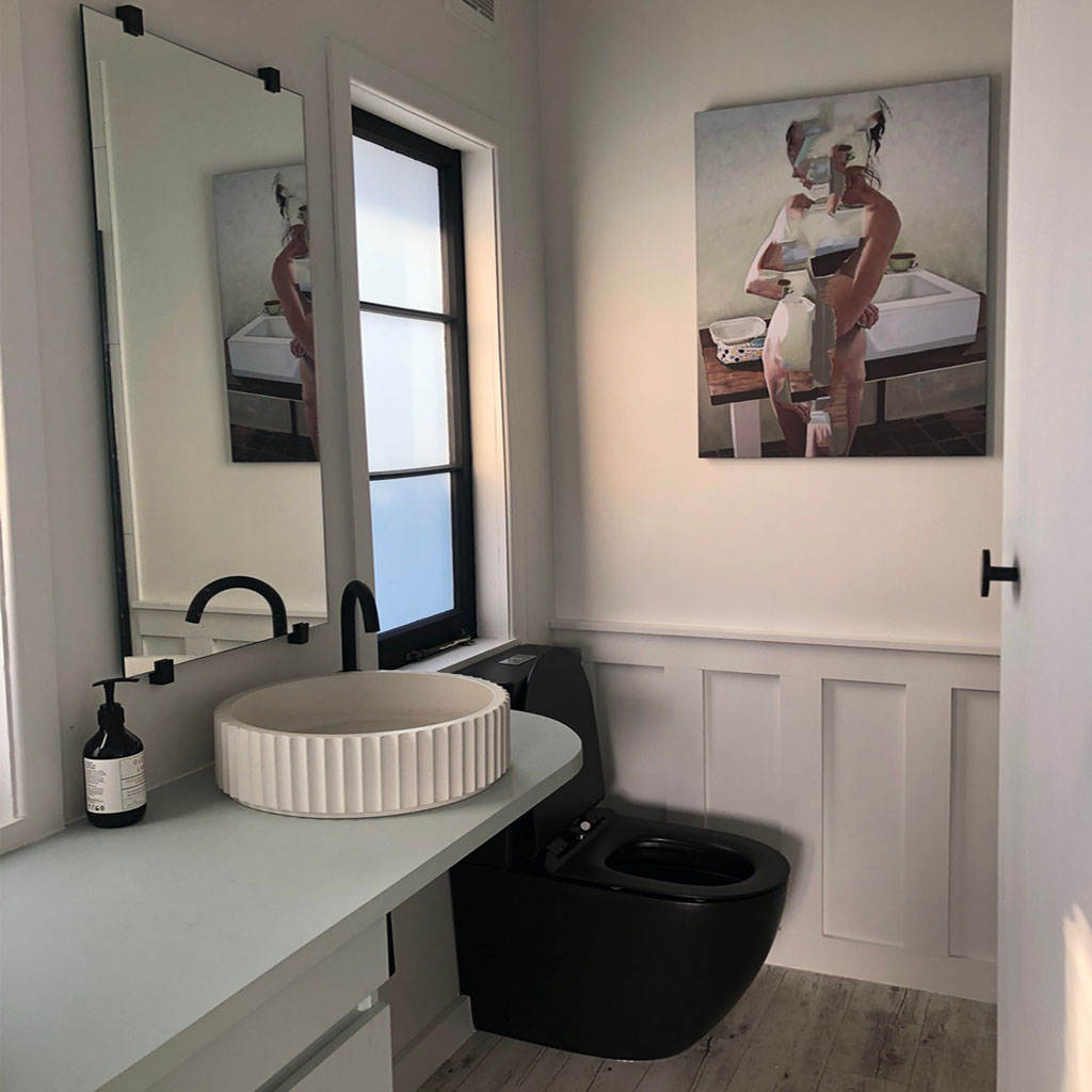 Dickens Master Ensuite